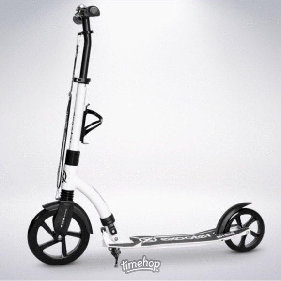 Scooter - Picture 2 of 3